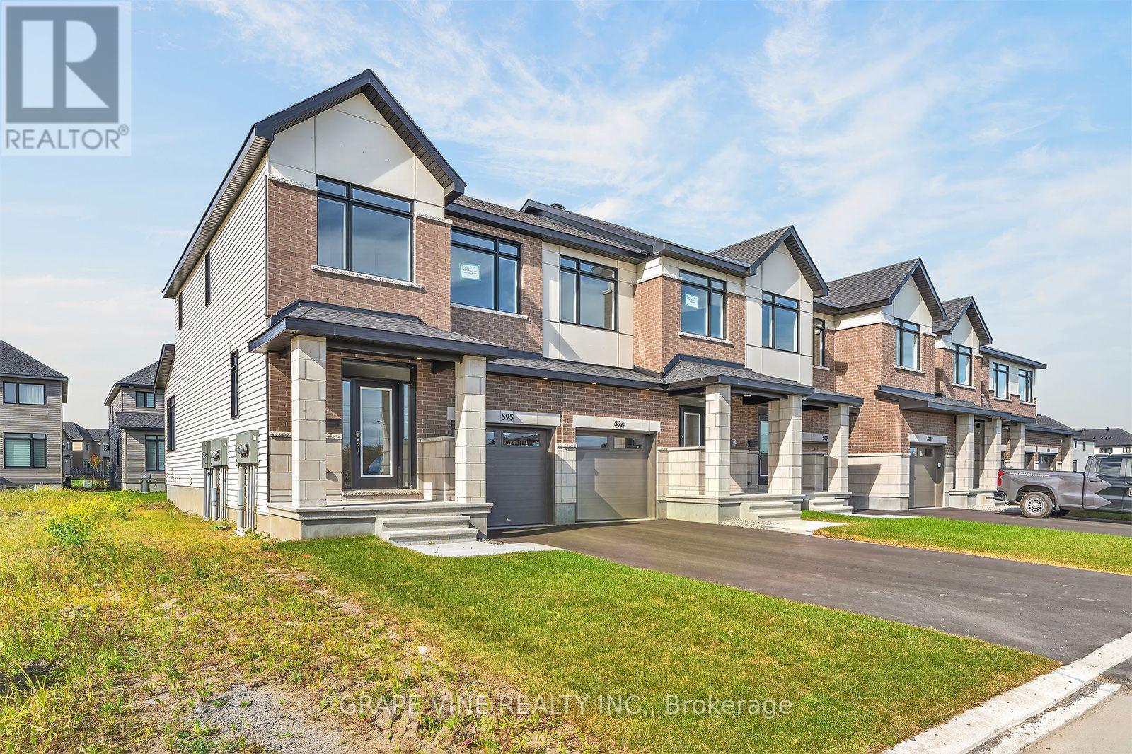 595 Arbia Ridge, Ottawa, Ontario K2S 2S3 - Photo 3 - X13846076