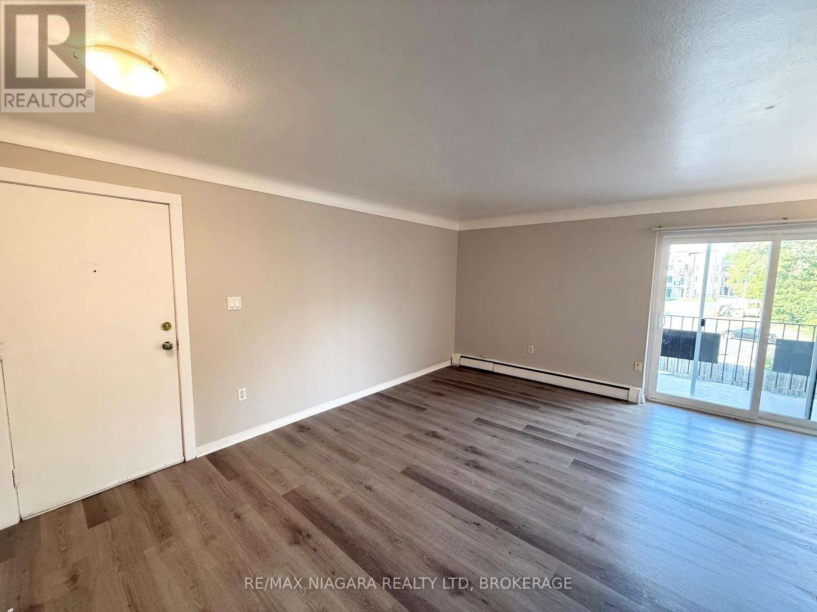 8 - 286 Vine Street, St. Catharines, Ontario  L2M 4T3 - Photo 28 - X13846028
