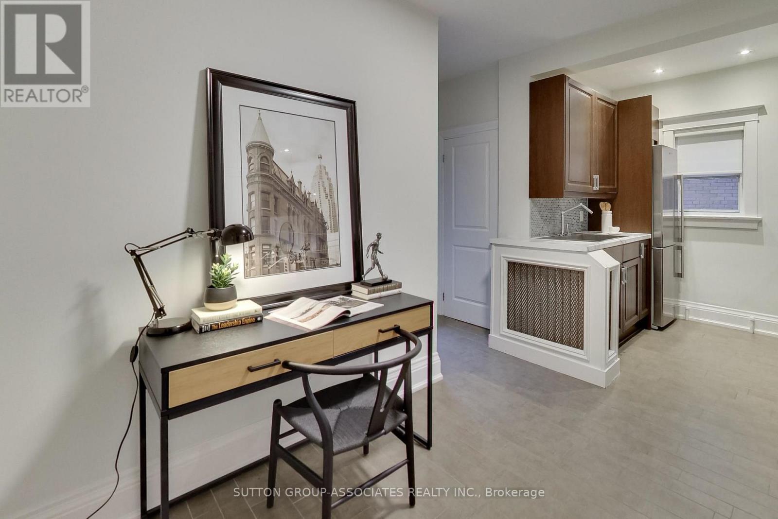 267 Lauder Avenue, Toronto (Oakwood Village), Ontario  M6E 3H5 - Photo 11 - C13846060
