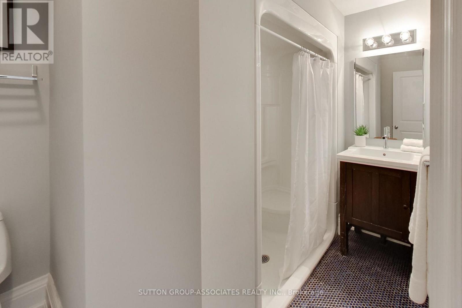 267 Lauder Avenue, Toronto (Oakwood Village), Ontario  M6E 3H5 - Photo 13 - C13846060