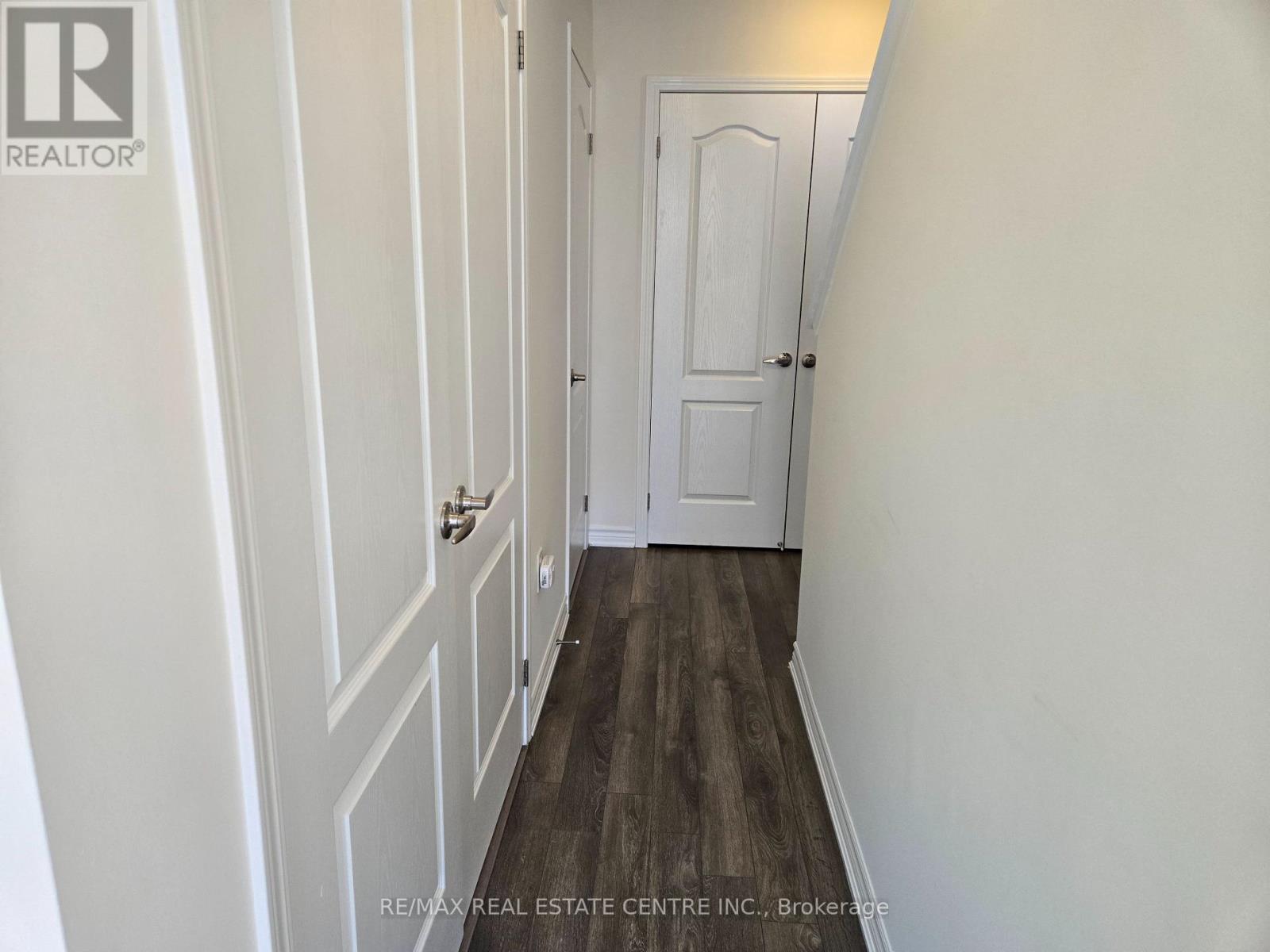 1084 Silk Street, Pickering, Ontario  L1X 0E8 - Photo 12 - E13845990