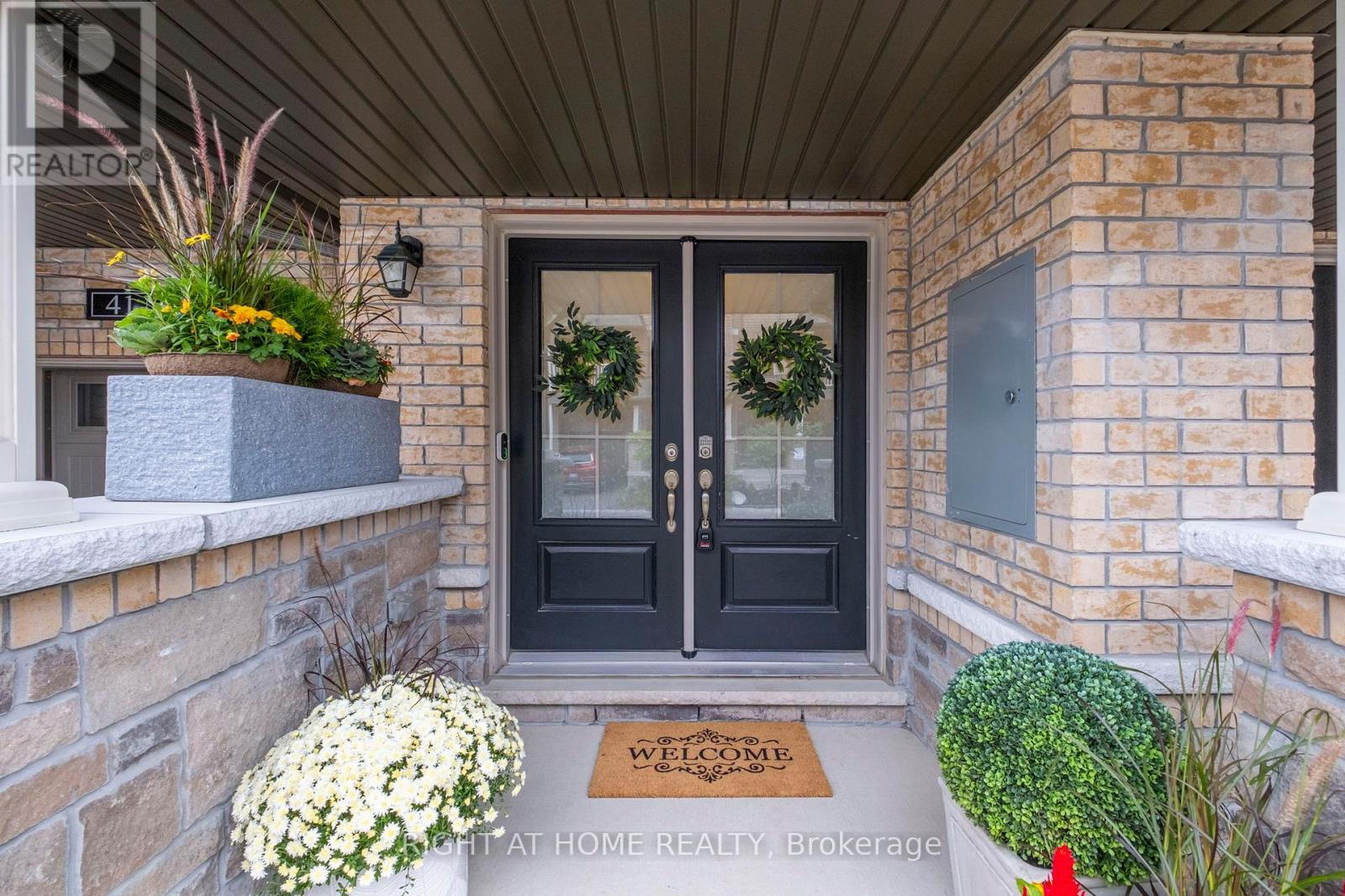 41 AMULET WAY, Whitby, Ontario