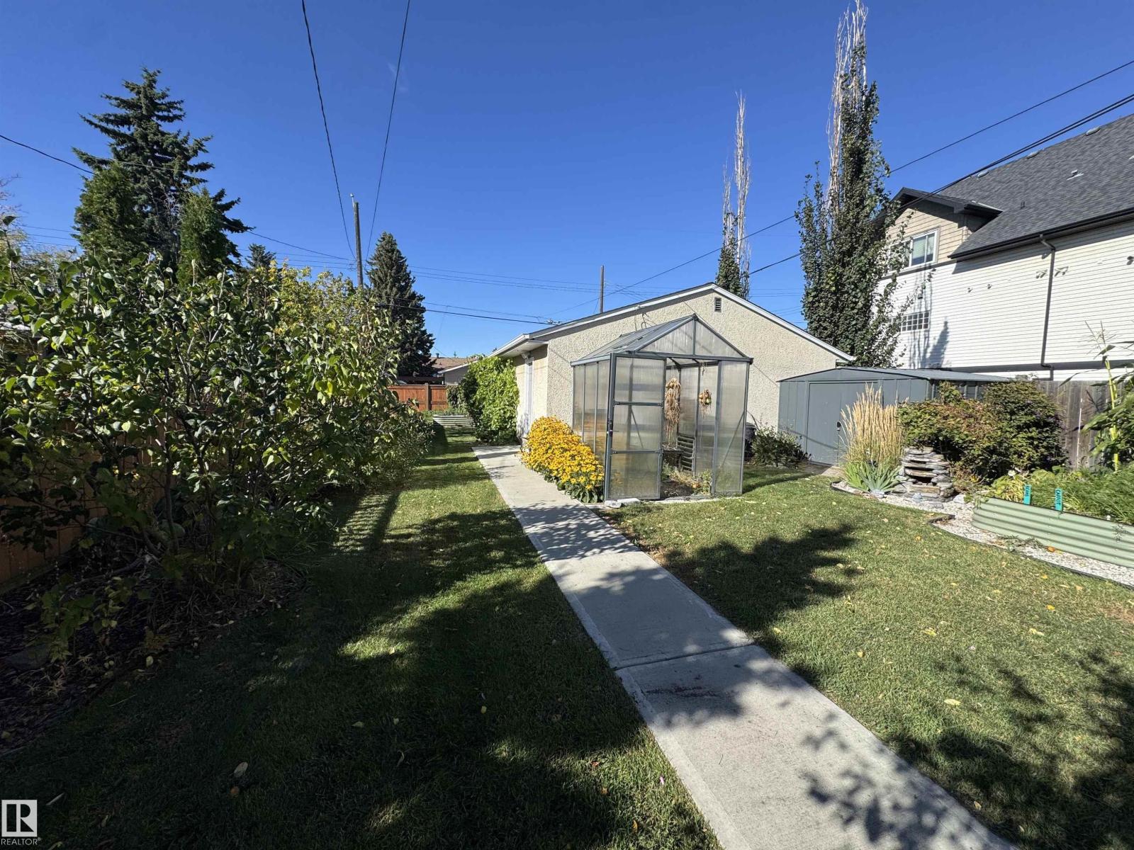 9246 154 ST NW