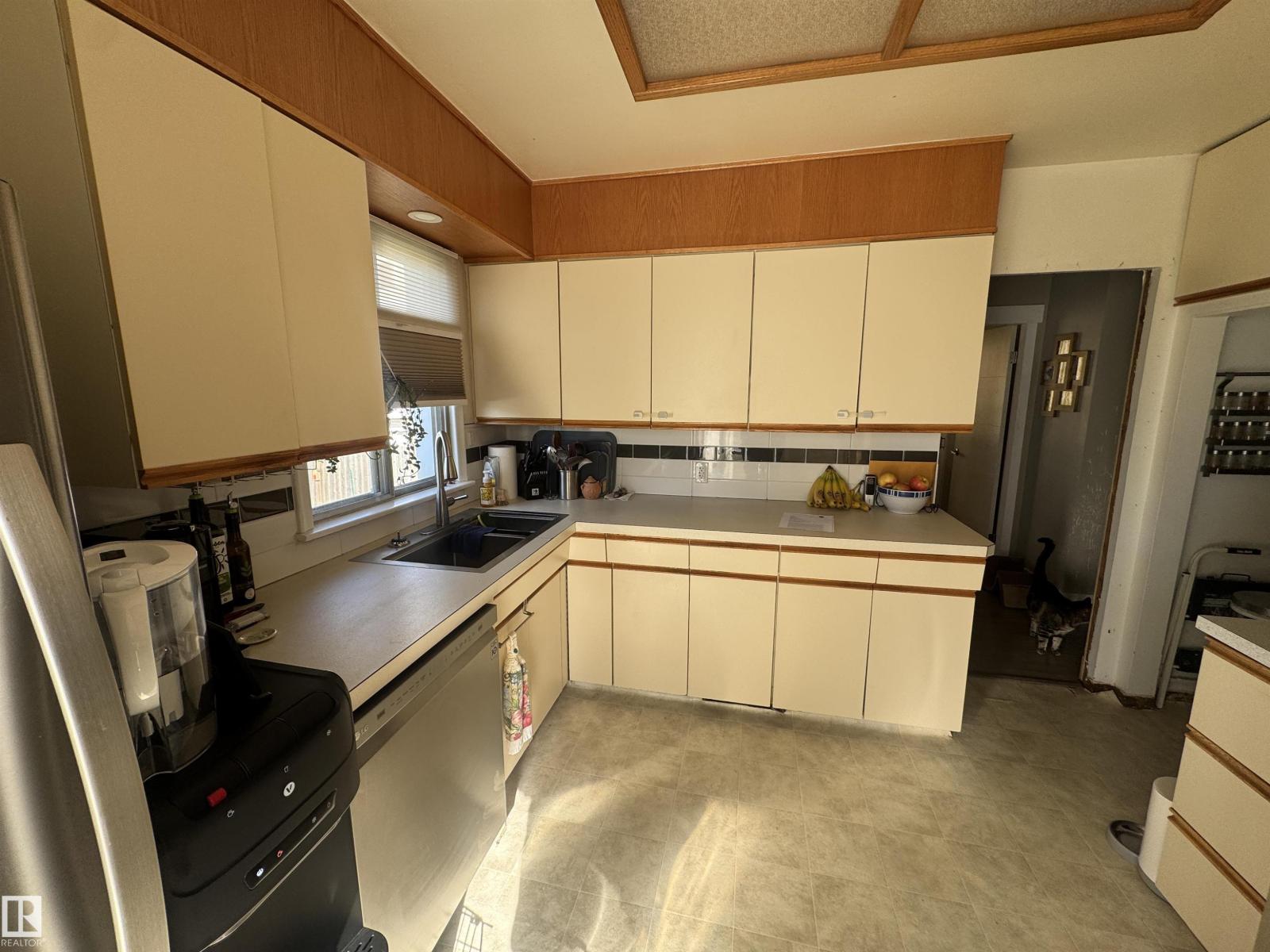 9246 154 ST NW