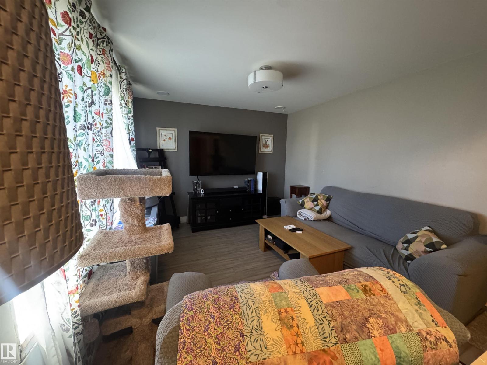 9246 154 ST NW