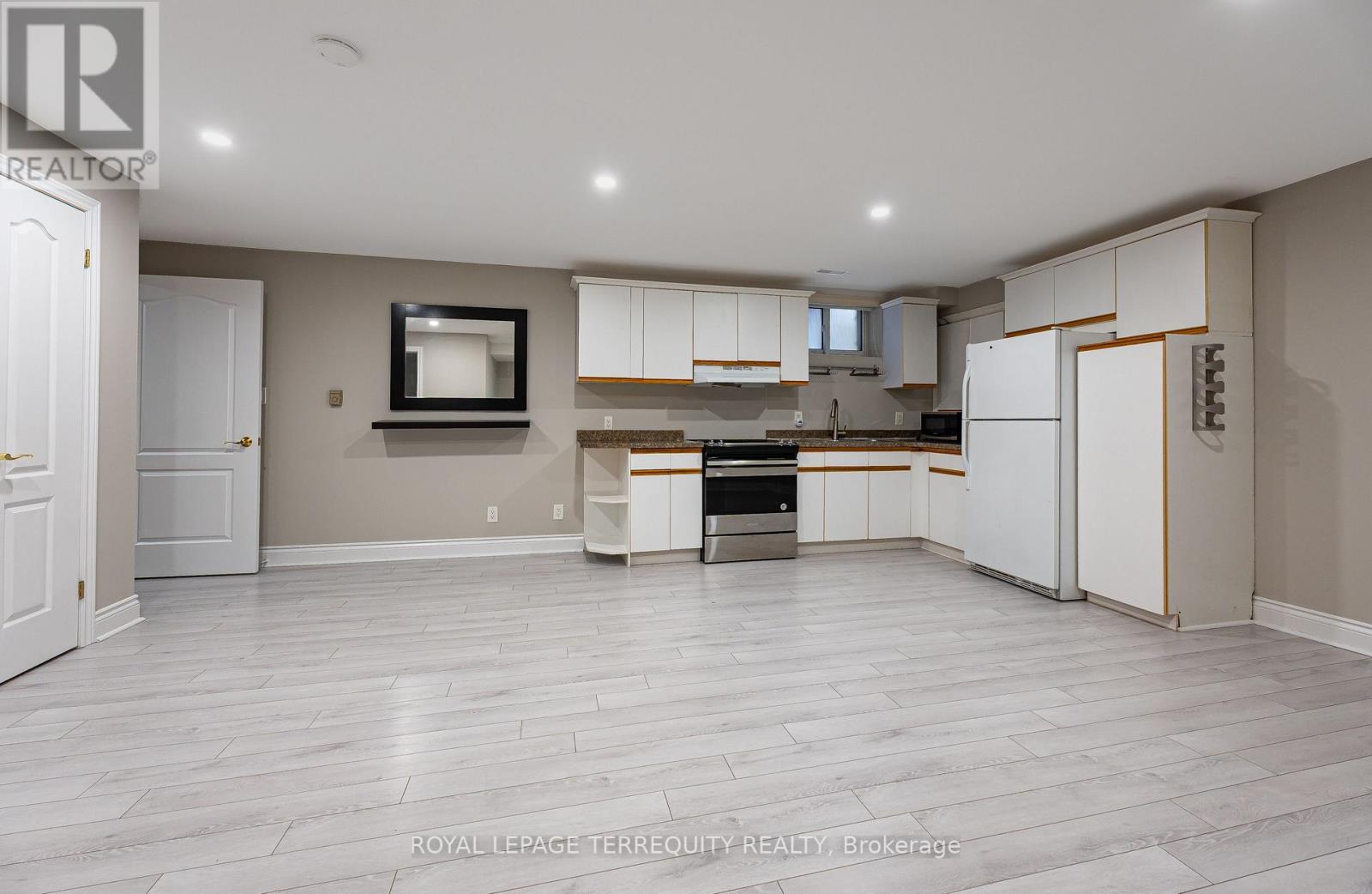 263 Windermere Avenue, Toronto, Ontario  M6S 3K4 - Photo 31 - W13846030
