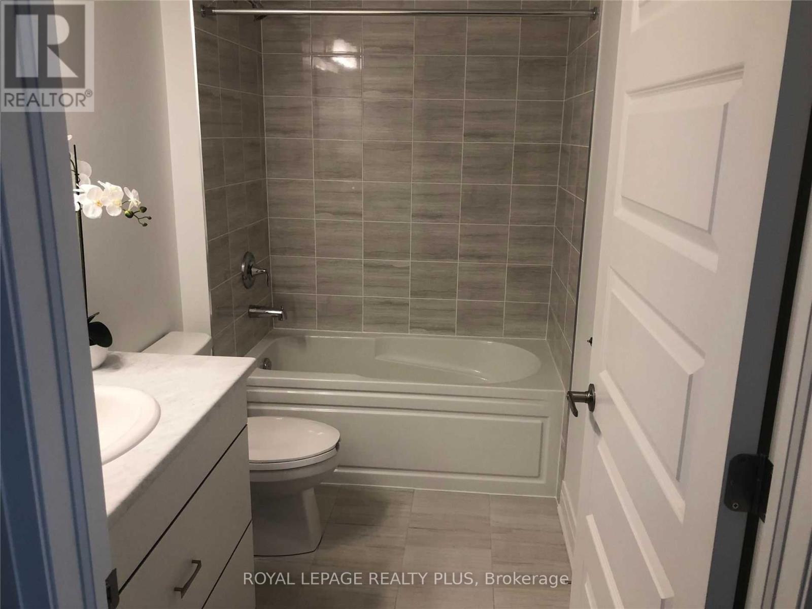 238 - 102 Grovewood Common Circle, Oakville, Ontario  L6H 0X2 - Photo 26 - W13846034