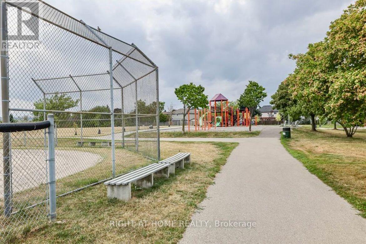 5 - 590 North Service Road, Hamilton, Ontario  L8E 0K5 - Photo 31 - X13845978