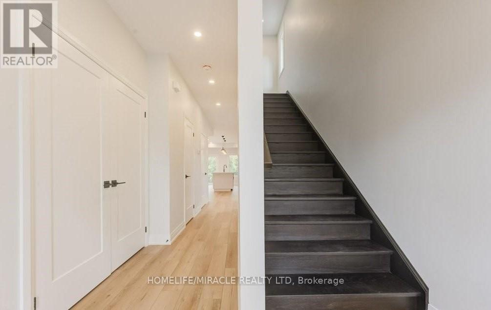 Upper - 160 Weber Street W, Kitchener, Ontario  N2H 4A4 - Photo 43 - X13846048