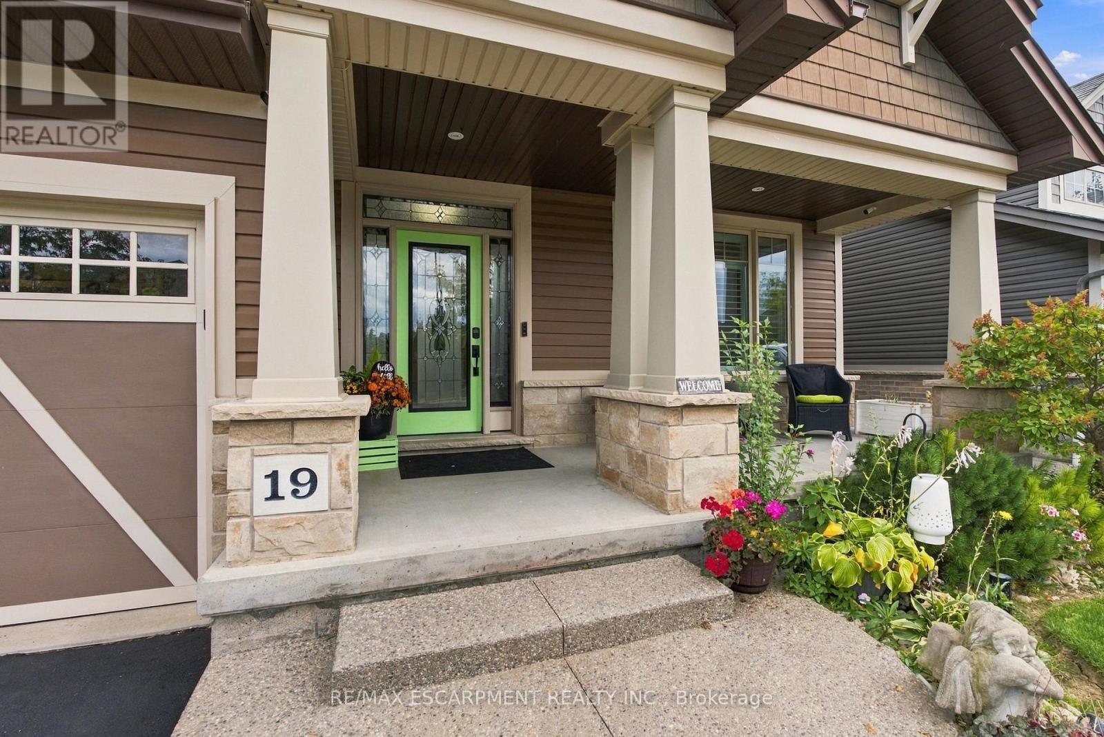 19 Brookside Terrace, West Lincoln, Ontario  L0R 2A0 - Photo 5 - X13846068