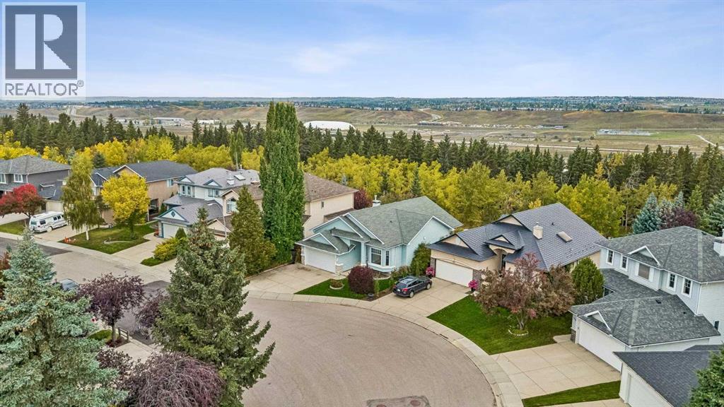 134 Valley Glen Heights NW