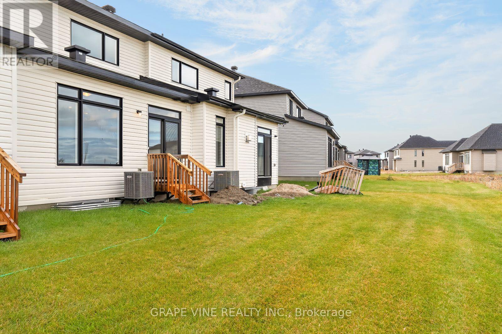 738 Caminar Terrace, Ottawa, Ontario  K2M 0N7 - Photo 39 - X13846078