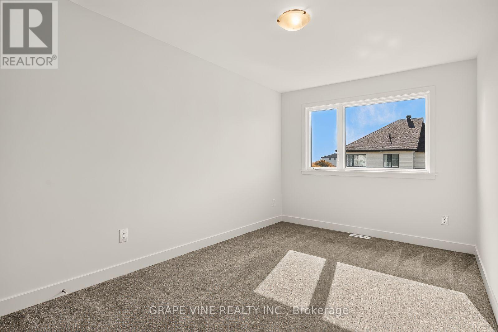 76 San Felice Circle, Ottawa, Ontario  K2S 2R9 - Photo 28 - X13846084