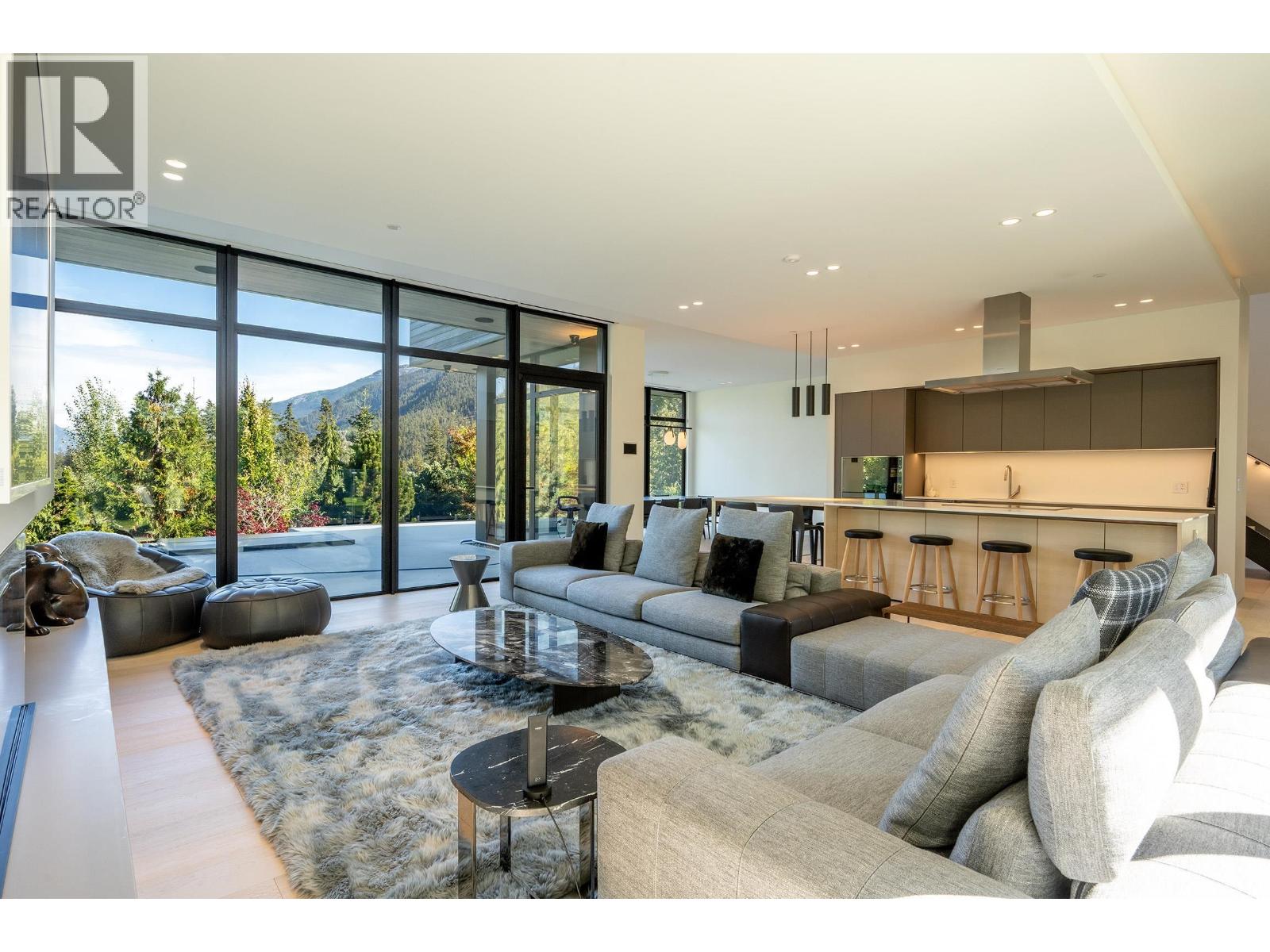 9092 CORDUROY RUN COURT, Whistler, British Columbia