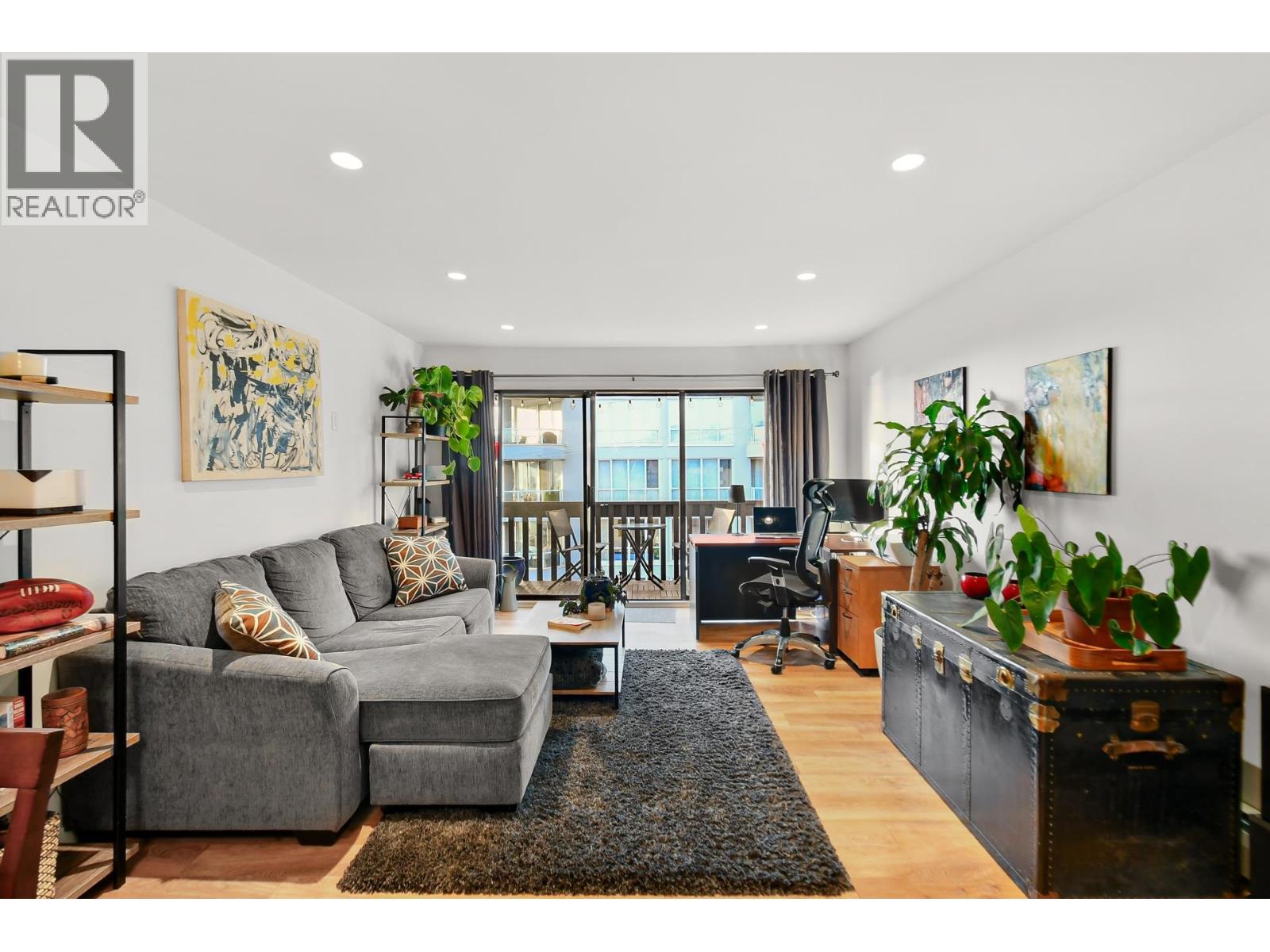 410 120 E 4th Street, North Vancouver, British Columbia  V7L 1H6 - Photo 2 - R3171016