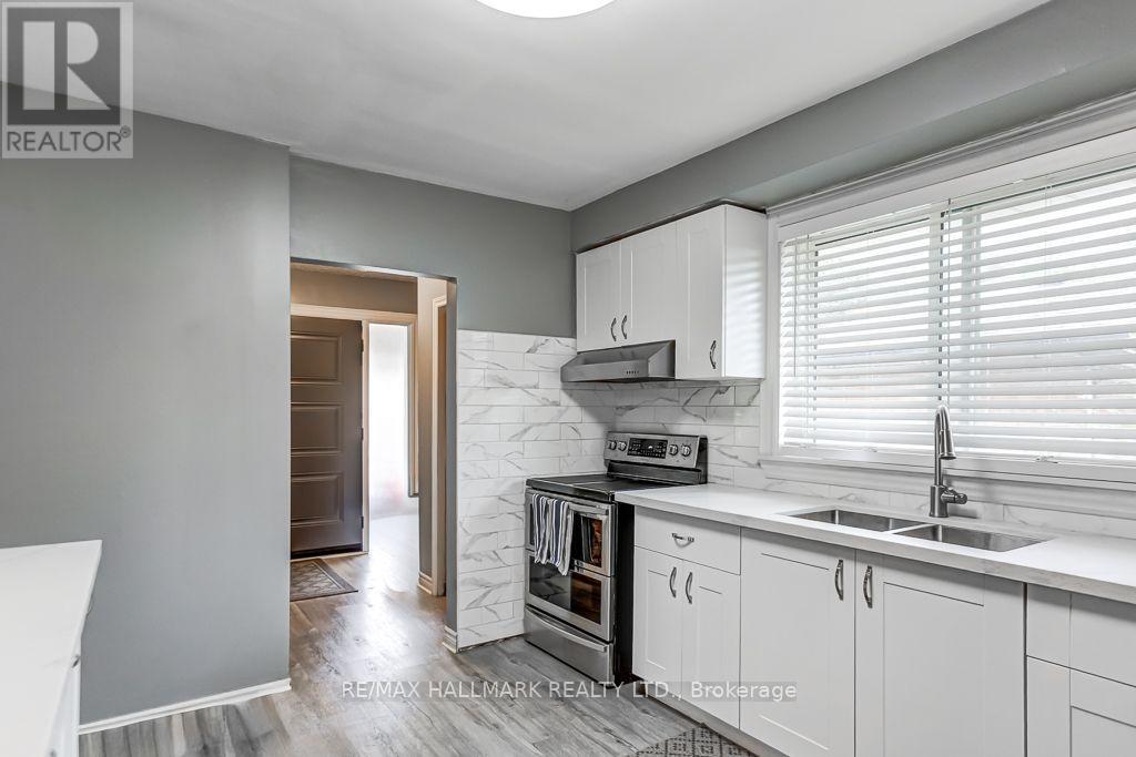 39 Calumet Crescent, Toronto (Woburn), Ontario  M1H 1W4 - Photo 11 - E13846094