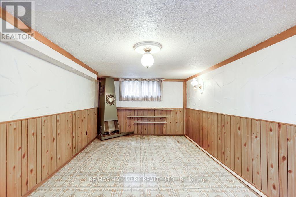 39 Calumet Crescent, Toronto (Woburn), Ontario  M1H 1W4 - Photo 17 - E13846094
