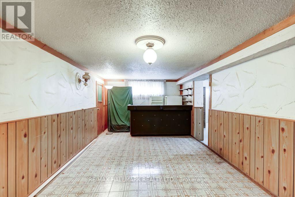 39 Calumet Crescent, Toronto (Woburn), Ontario  M1H 1W4 - Photo 18 - E13846094