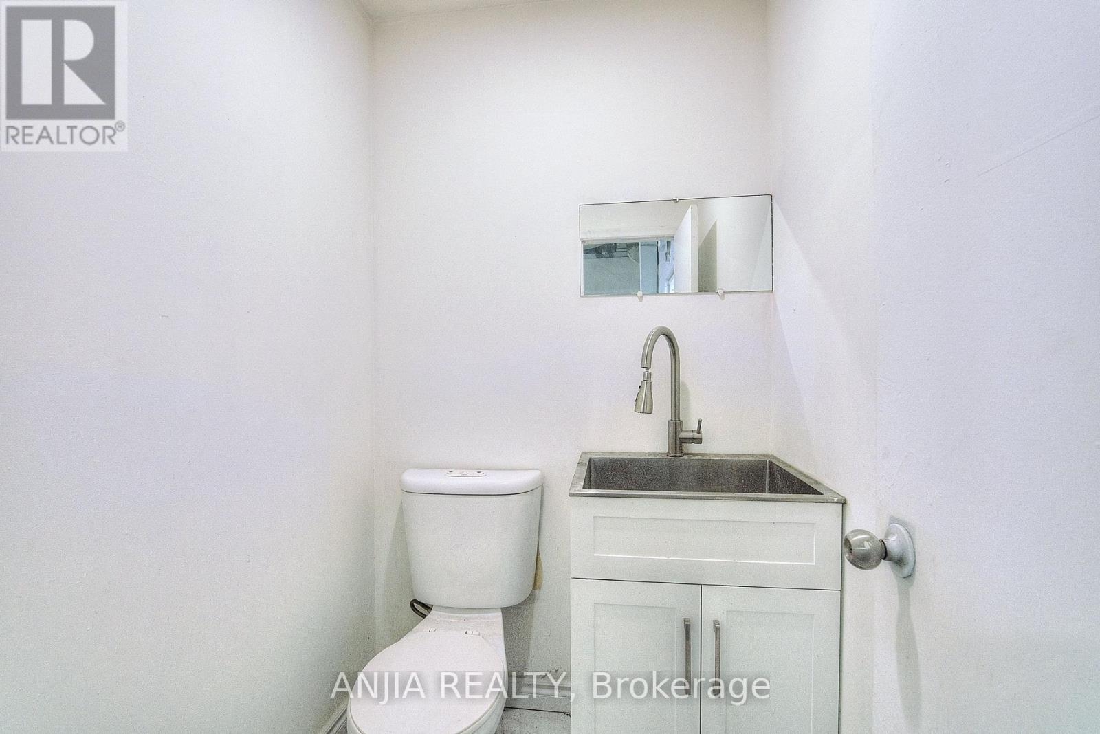 17 - 1710 Midland Avenue, Toronto, Ontario  M1P 3C7 - Photo 6 - E13846112