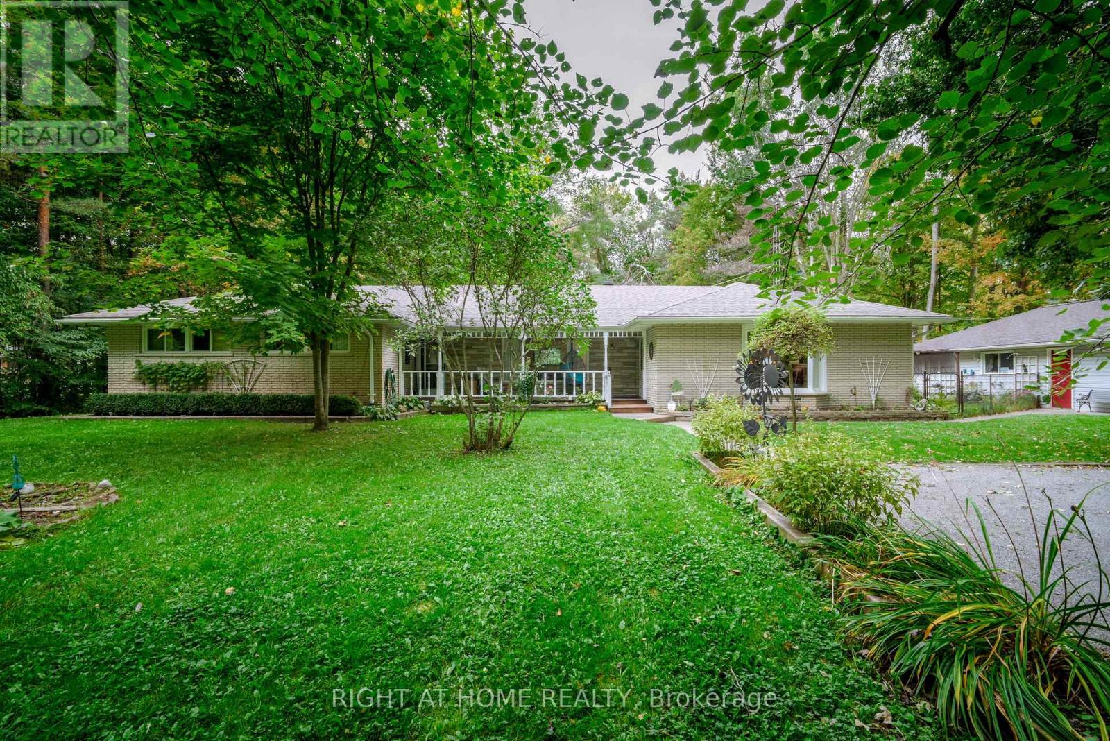 1602 COUNTY 92 ROAD, Springwater, Ontario
