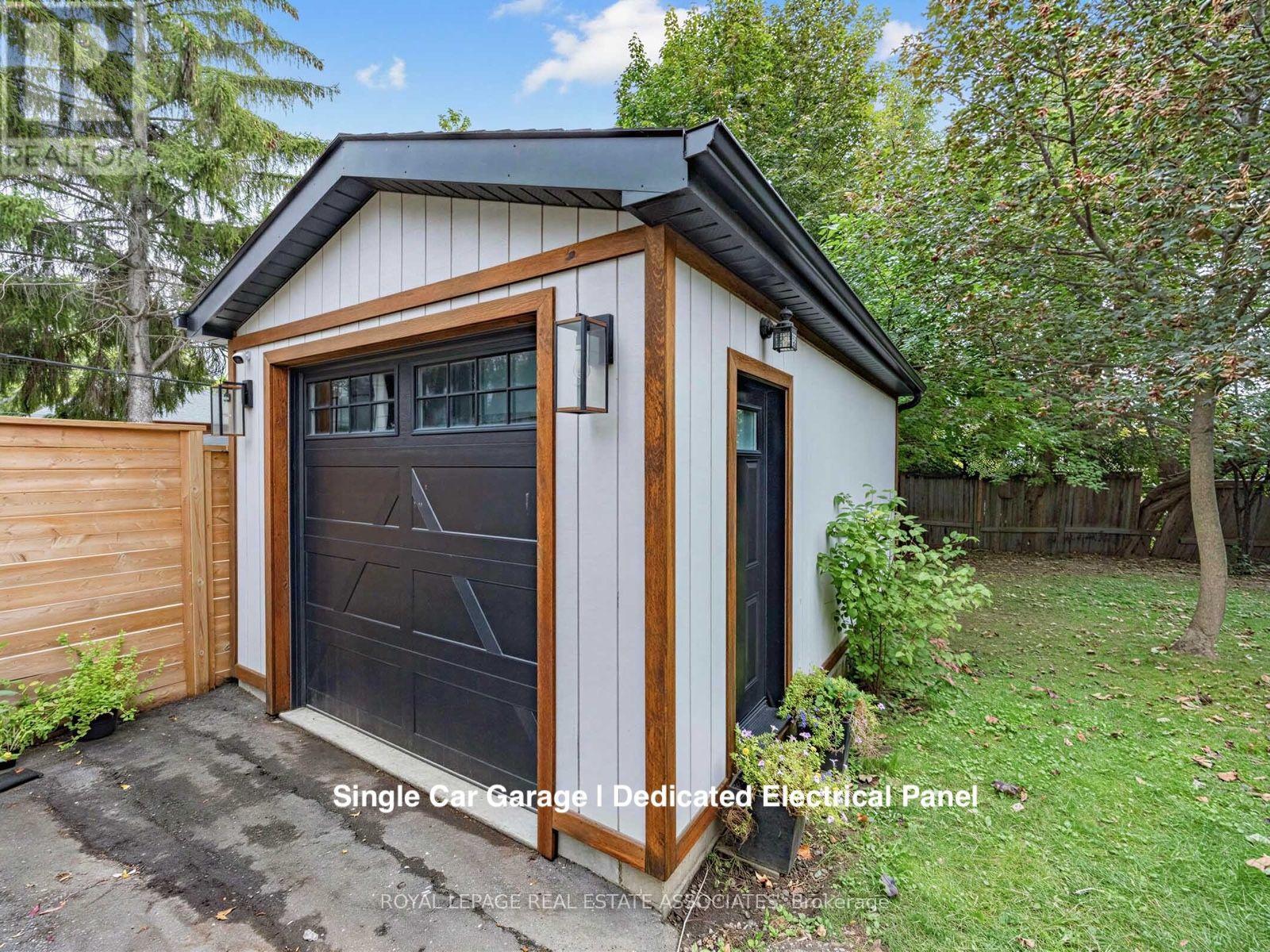 41 Ringley Avenue, Toronto (Stonegate-Queensway), Ontario  M8Y 1P3 - Photo 36 - W13844434