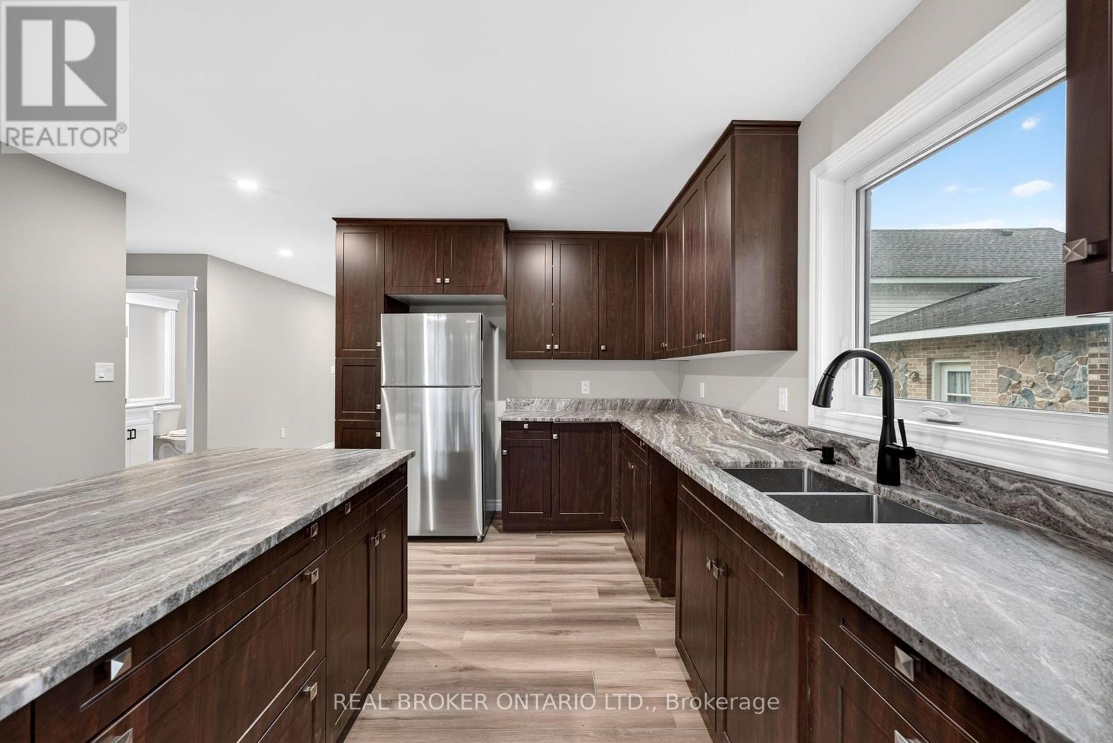 52 Queen Street, Huron East, Ontario  N0G 1H0 - Photo 12 - X13846110