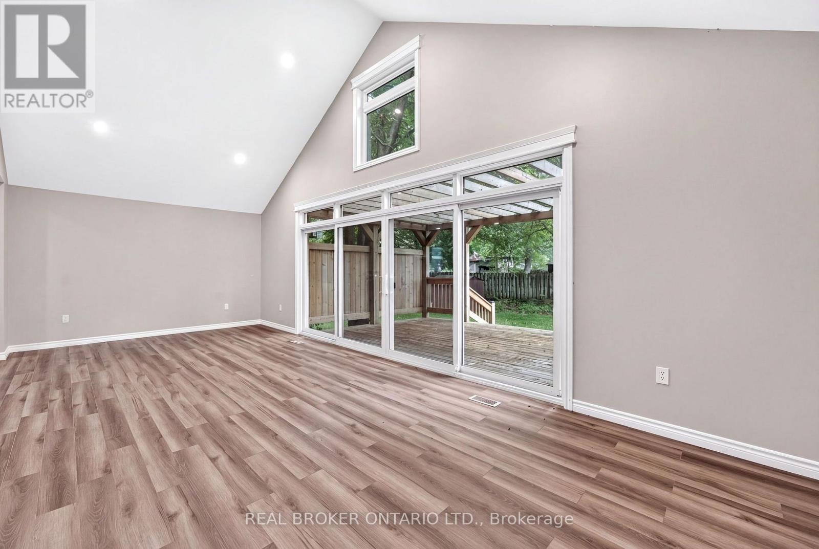 52 Queen Street, Huron East, Ontario  N0G 1H0 - Photo 21 - X13846110