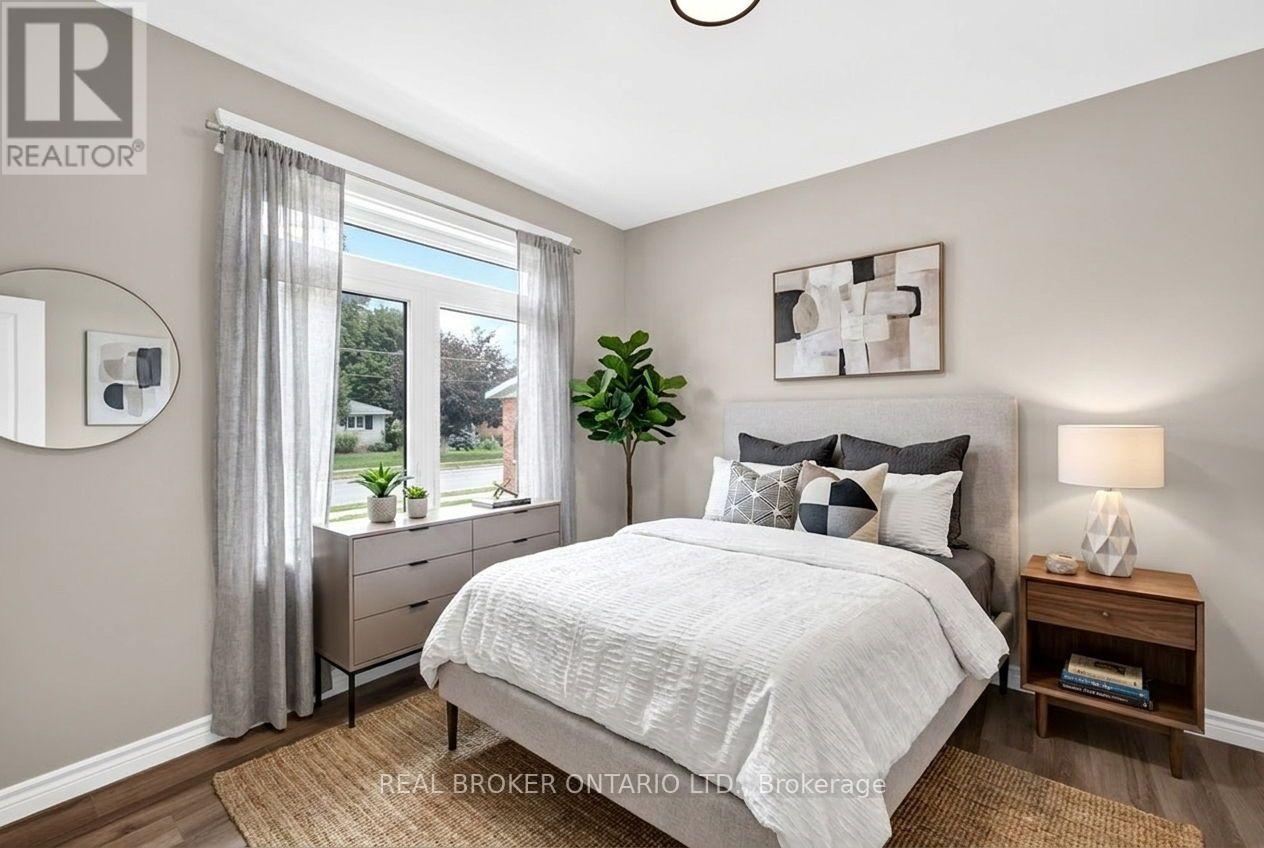52 Queen Street, Huron East, Ontario  N0G 1H0 - Photo 7 - X13846110