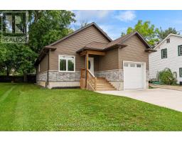 52 QUEEN STREET, Huron East, Ontario
