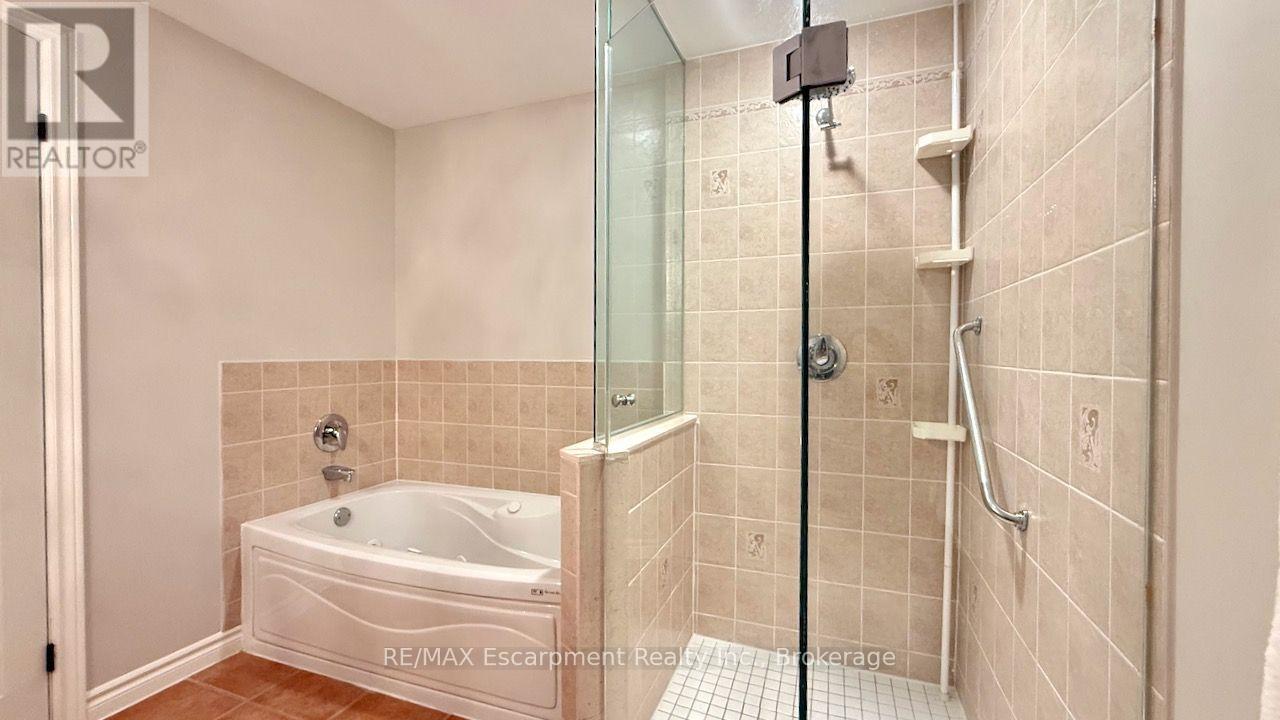 310 - 5188 Lakeshore Road, Burlington, Ontario  L7L 6P4 - Photo 23 - W13735256