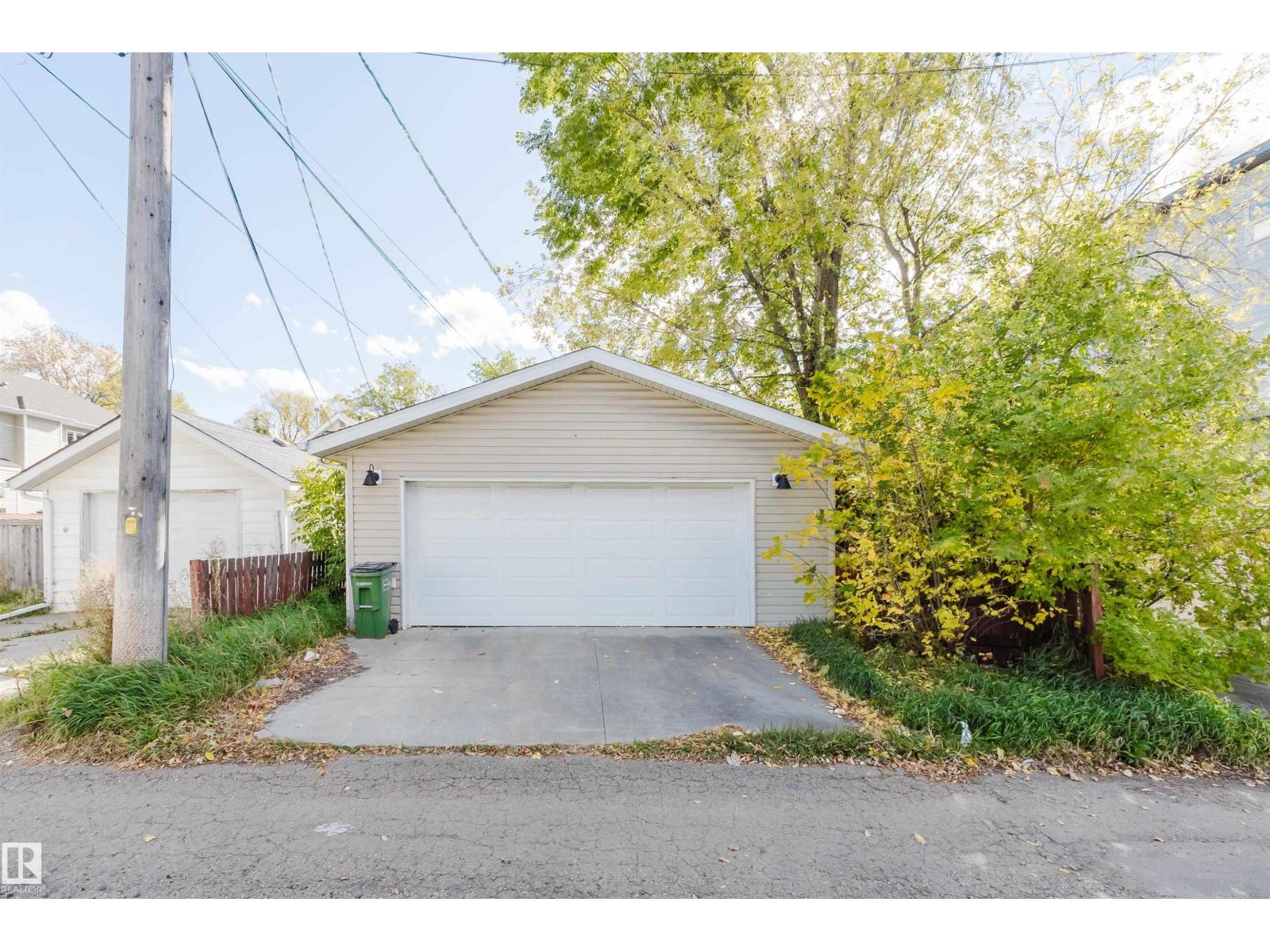 10840 74 AV NW NW