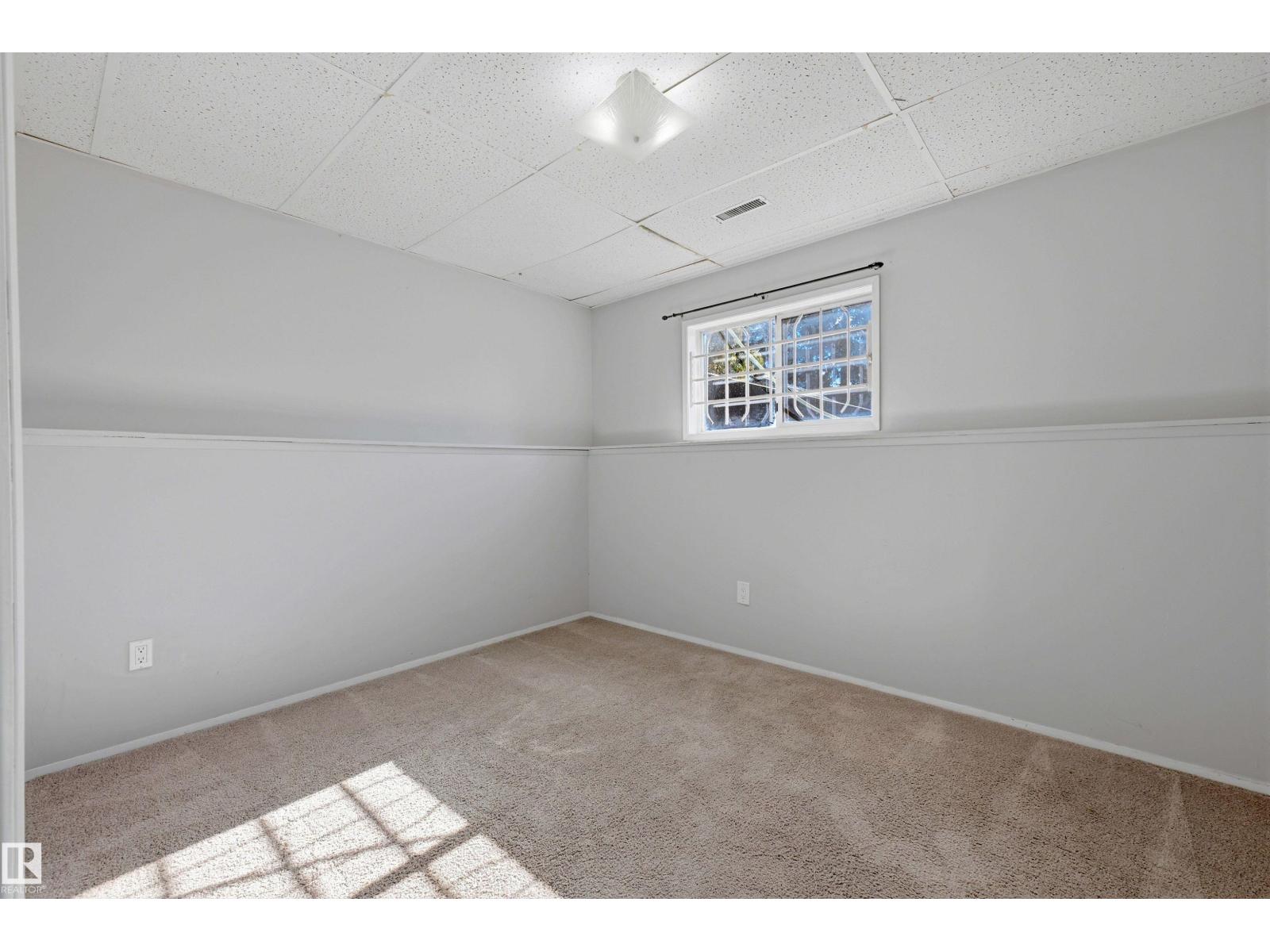 3519 33 AV NW