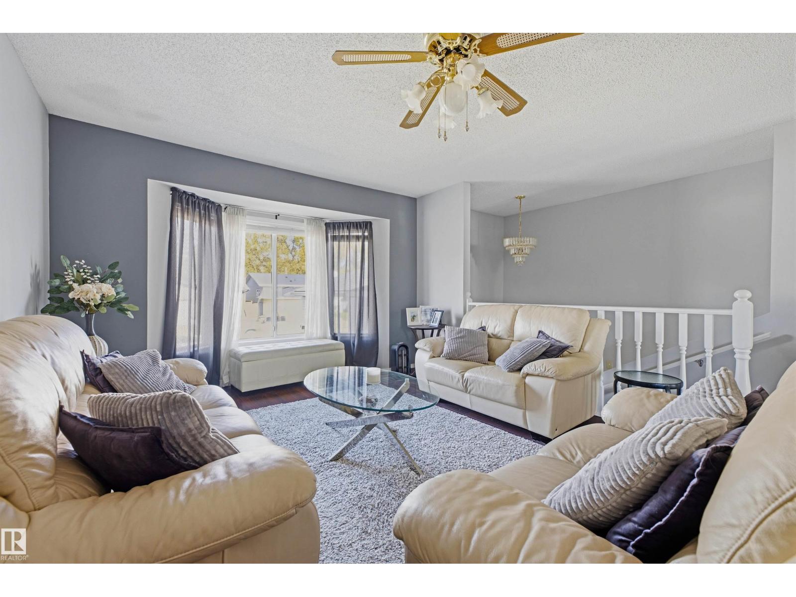 3519 33 AV NW