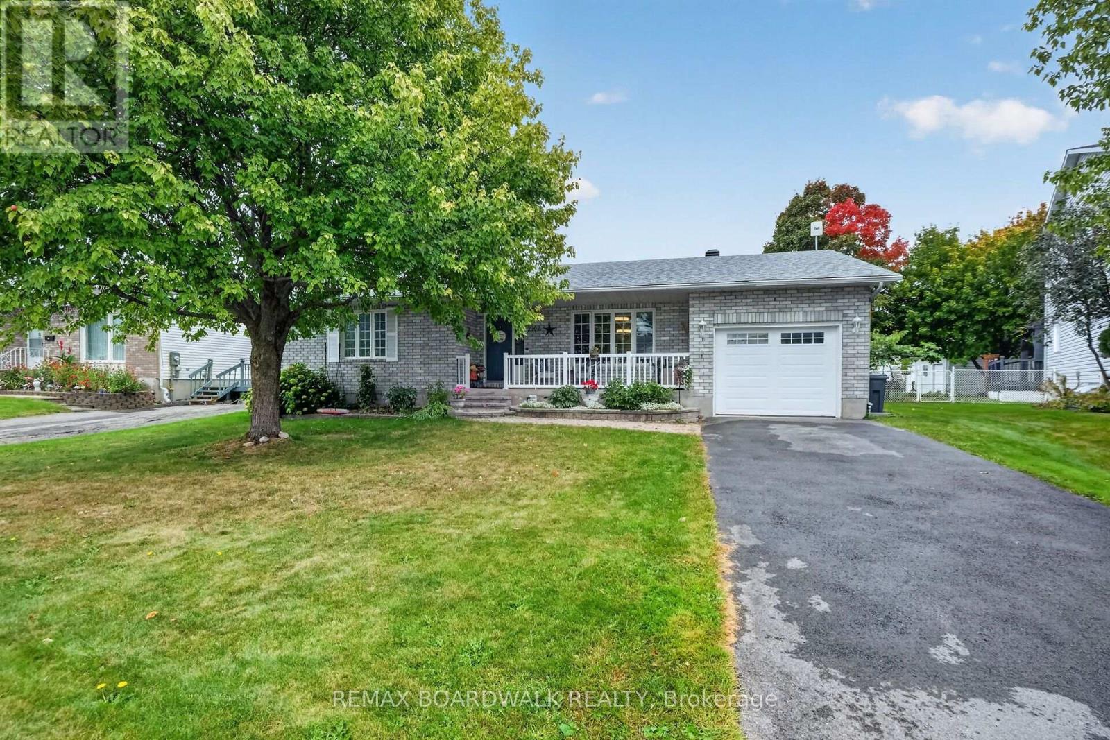2762 JULIE STREET, clarence-rockland, Ontario