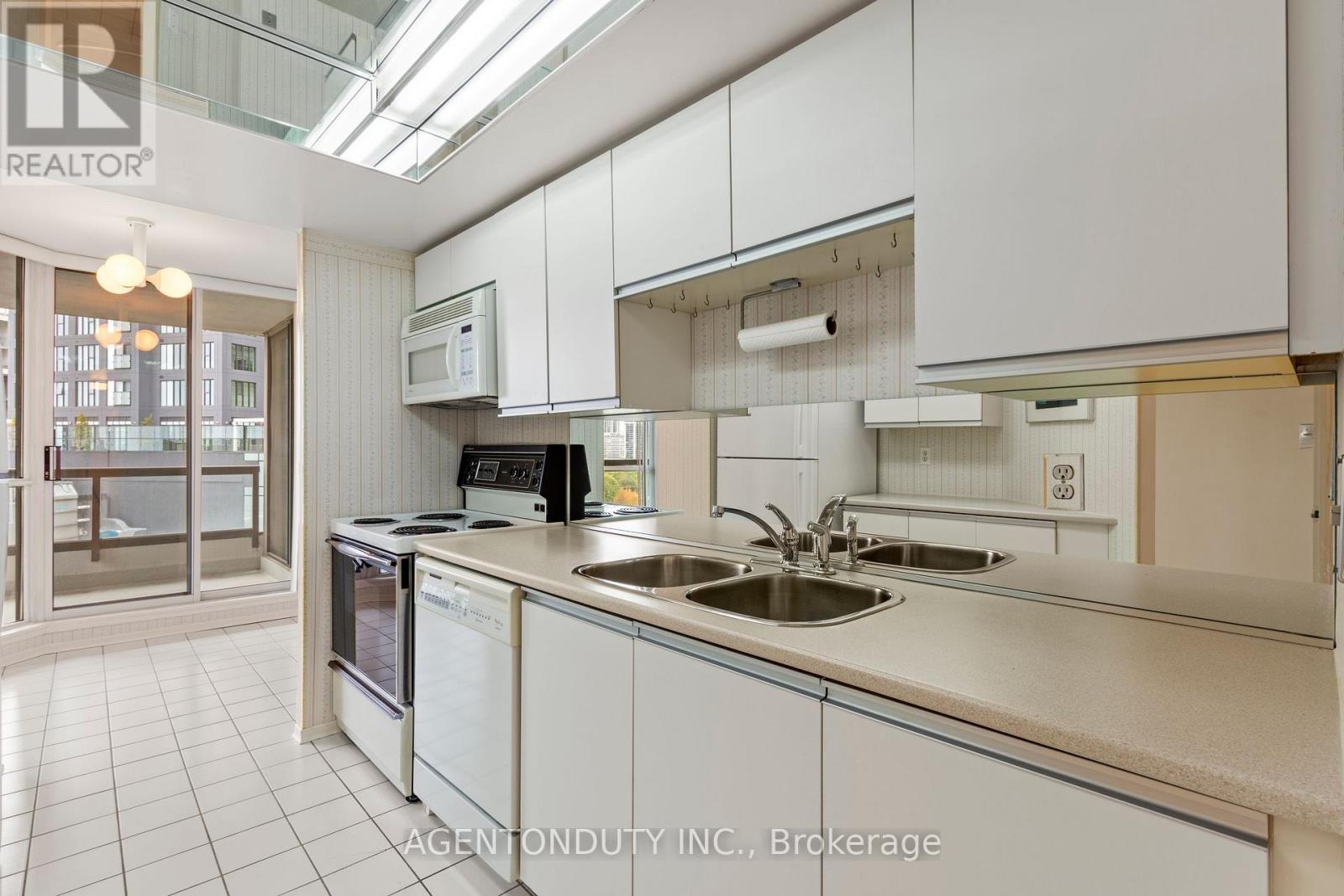 1003 - 30 Holly Street, Toronto, Ontario  M4S 3C2 - Photo 20 - C13846172