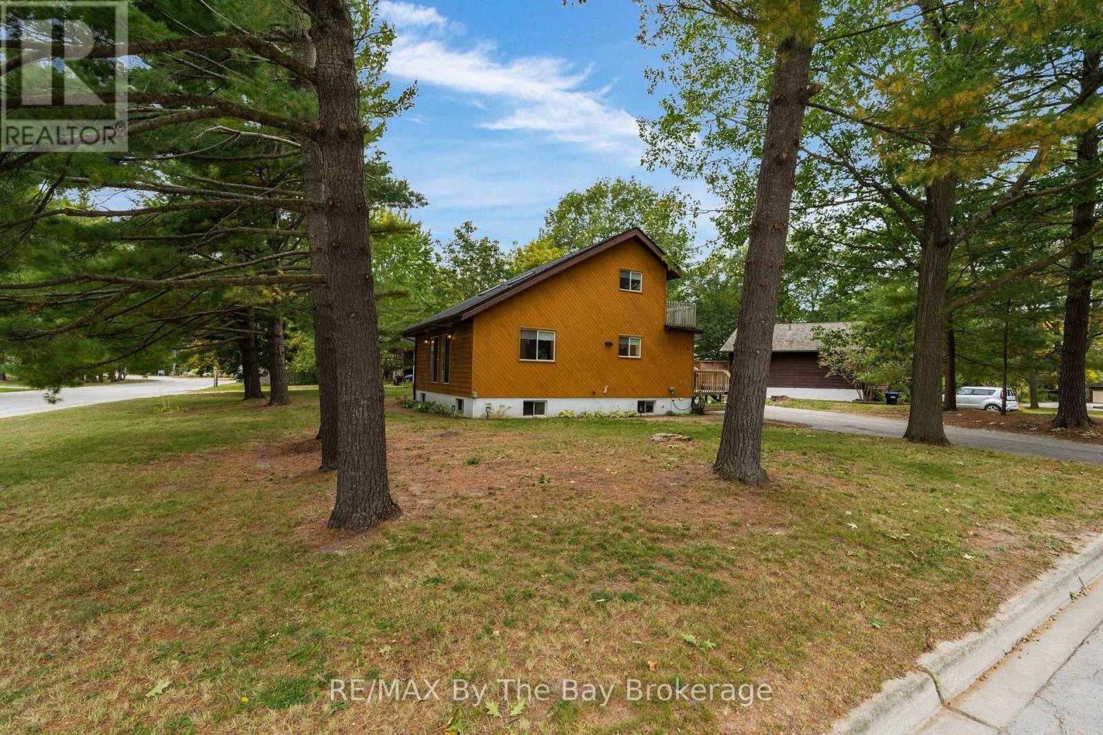 9 Islandview Crescent, Wasaga Beach, Ontario  L9Z 2V6 - Photo 37 - S13846120