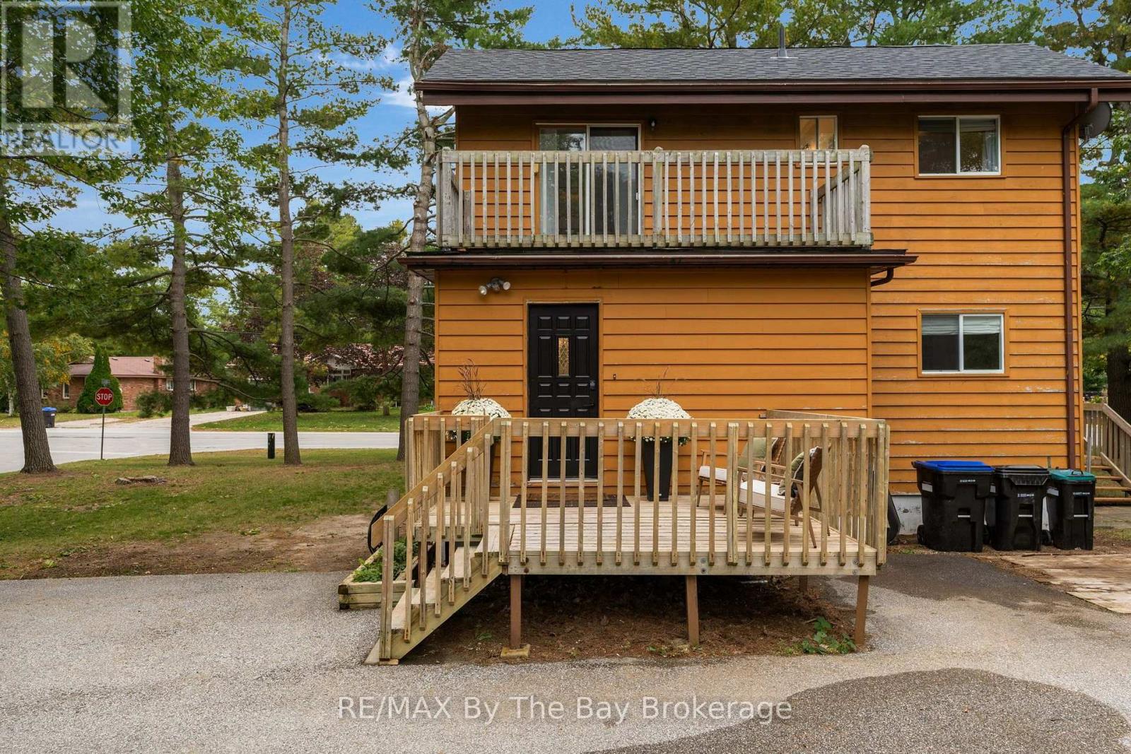 9 Islandview Crescent, Wasaga Beach, Ontario  L9Z 2V6 - Photo 4 - S13846120