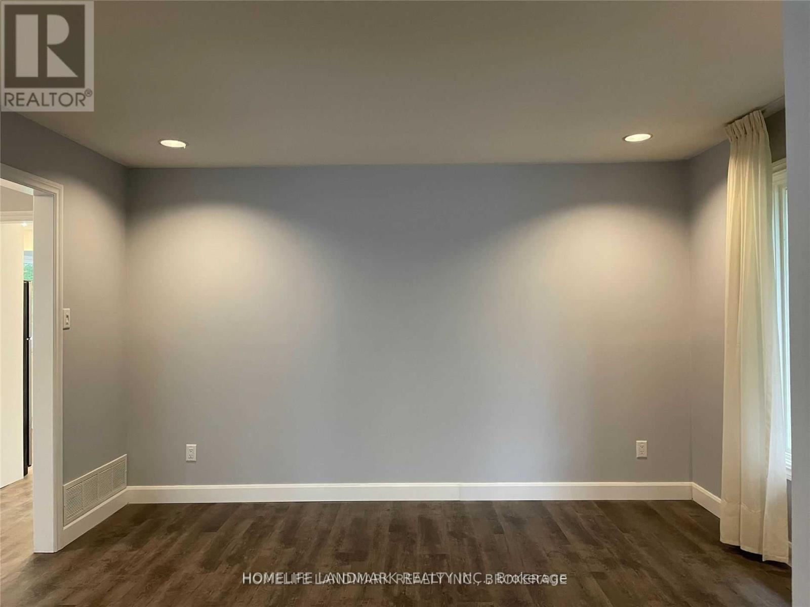 Upper - 2 Gibbon Drive, Barrie (Letitia Heights), Ontario  L4N 6G3 - Photo 10 - S13846148