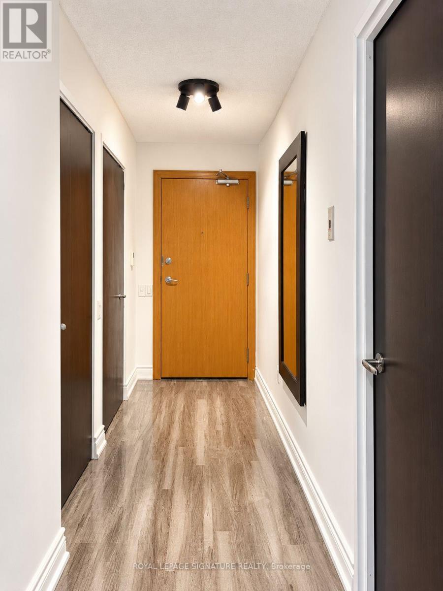 2210 - 33 Sheppard Avenue E, Toronto, Ontario  M2N 7K1 - Photo 17 - C13812746