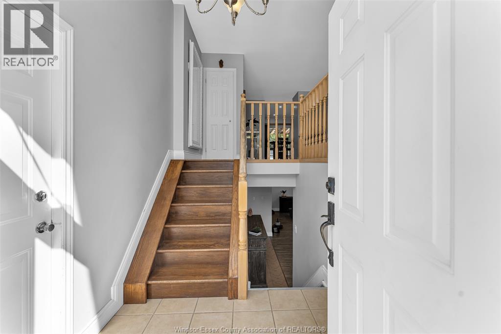 2222 Longfellow Avenue, Windsor, Ontario  N9B 3J8 - Photo 6 - 26023705