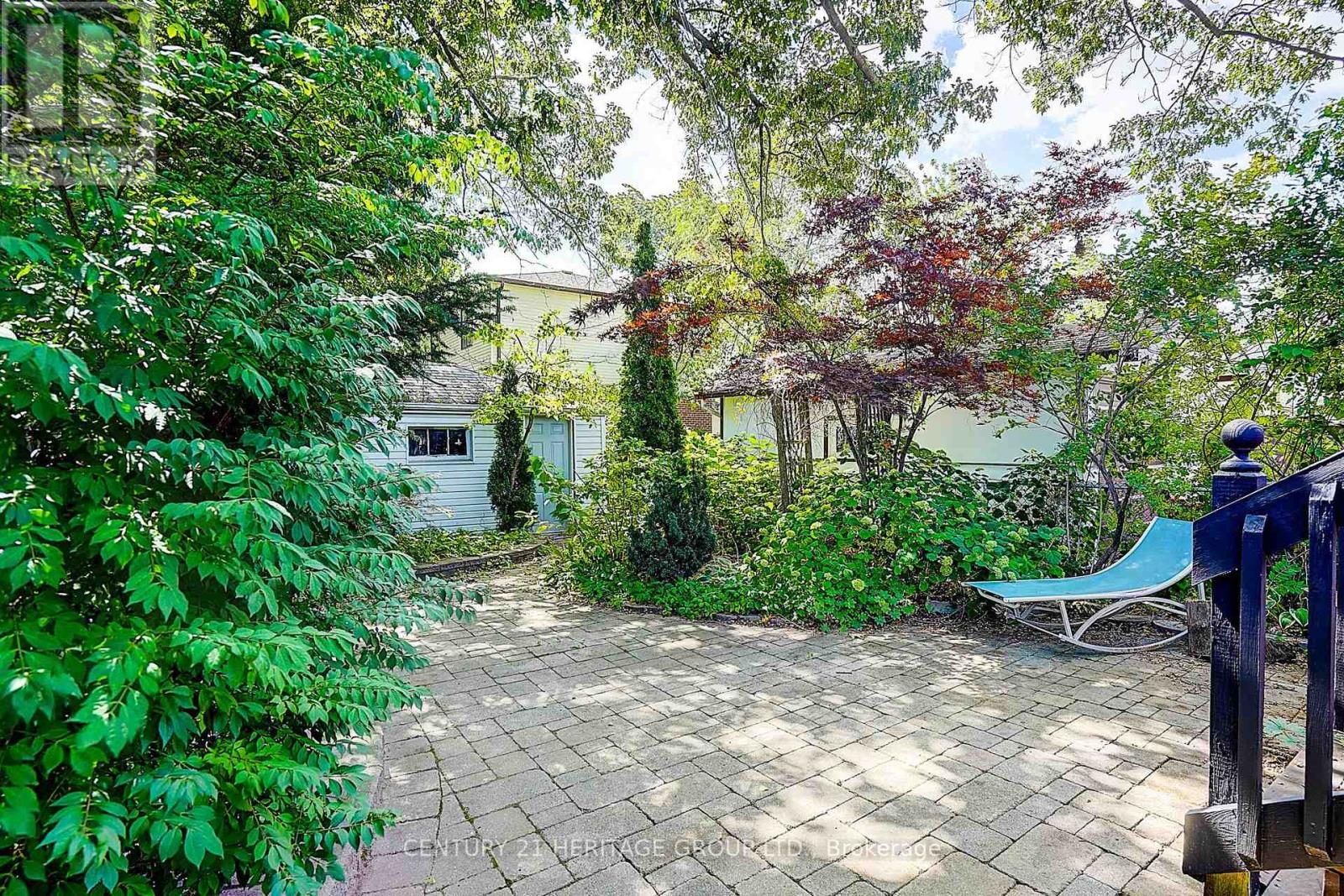 Main Floor Only - 441 Rimilton Avenue, Toronto, Ontario  M8W 2G7 - Photo 13 - W13846154