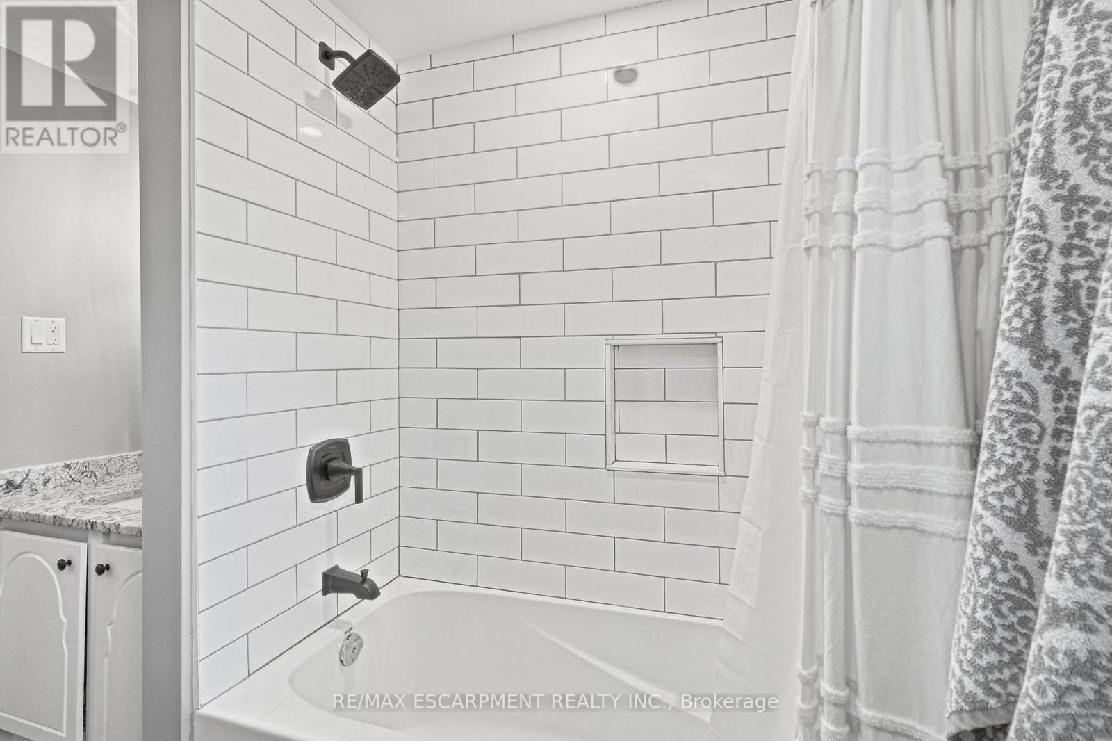 53 Bryna Avenue S, Hamilton, Ontario  L9A 4W9 - Photo 28 - X13846196