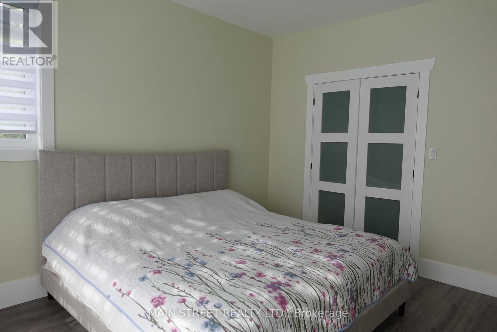 157 Edward Street, Saugeen Shores, Ontario  N0H 2L0 - Photo 28 - X12501266