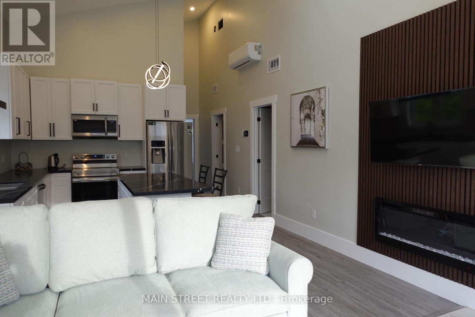 157 Edward Street, Saugeen Shores, Ontario  N0H 2L0 - Photo 44 - X12501266
