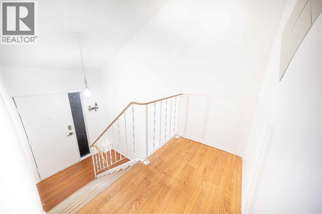28 Whiteside Crescent