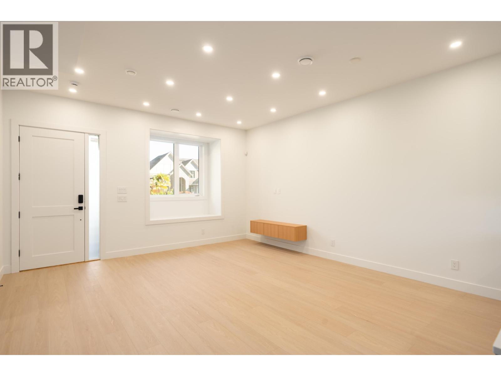 1 5300 Chetwynd Avenue, Richmond, British Columbia  V7C 4L2 - Photo 4 - R3170621