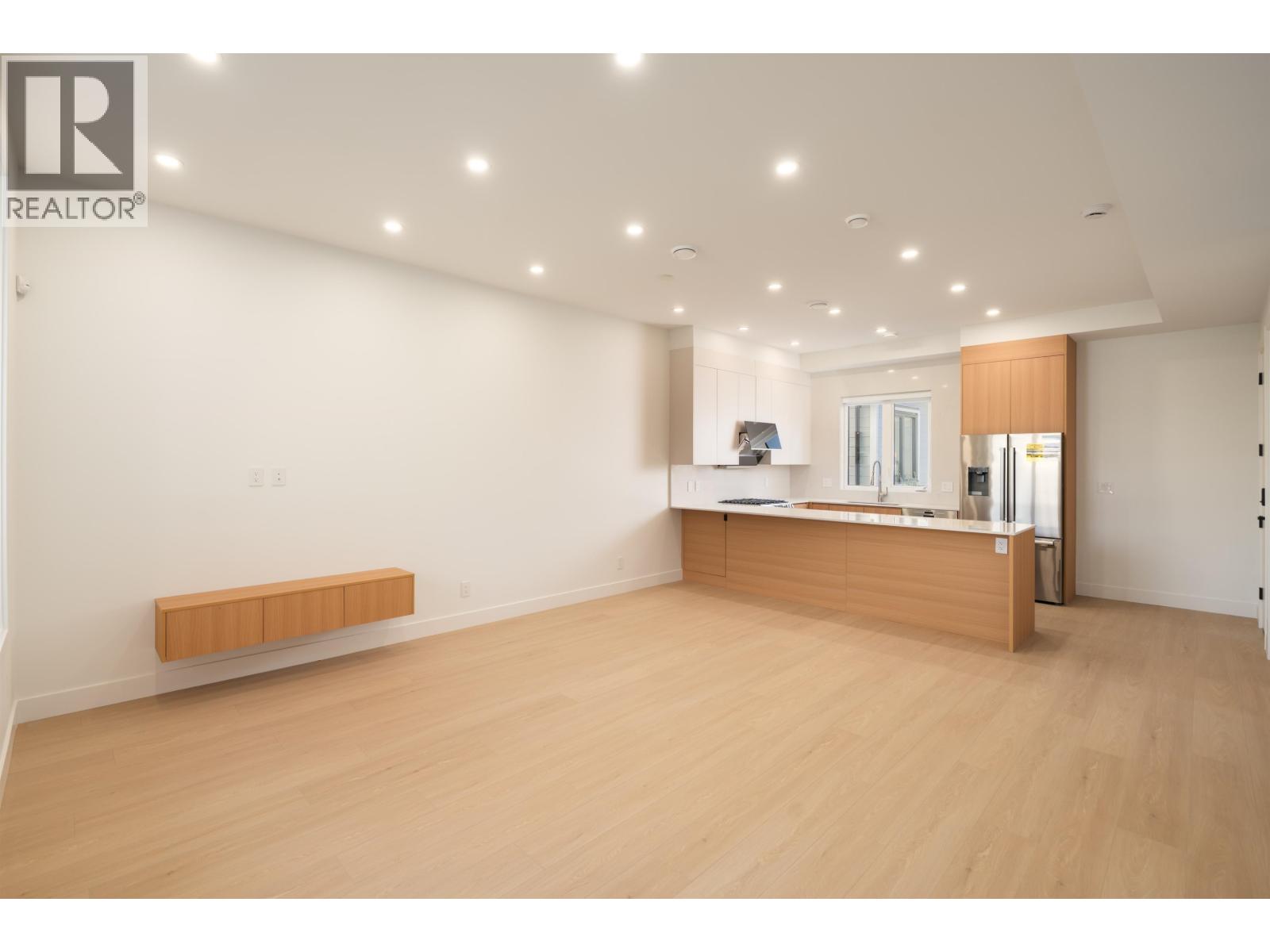 1 5300 Chetwynd Avenue, Richmond, British Columbia  V7C 4L2 - Photo 2 - R3170621
