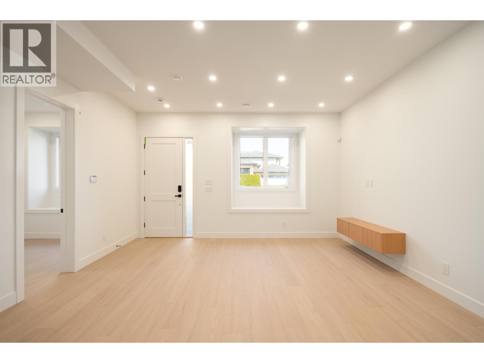 1 5300 Chetwynd Avenue, Richmond, British Columbia  V7C 4L2 - Photo 5 - R3170621