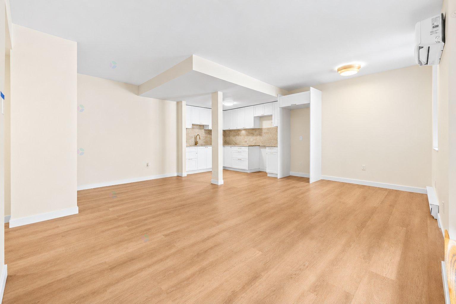 4476 Rue Ste-Catherine O.|#101 Westmount Quebec Canada H3Z1R7 3