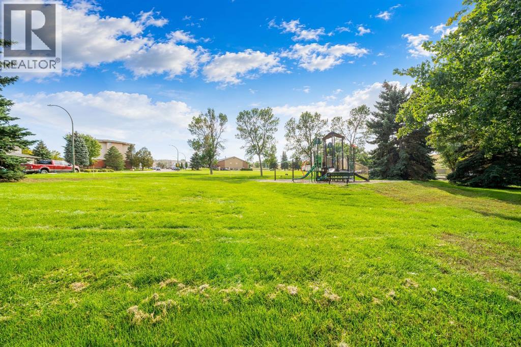 412, 245 Red Deer Drive SW